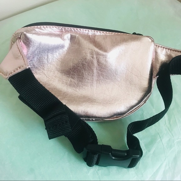 New 👛 Vans Street Ready Fanny Pack - Picture 3 of 3